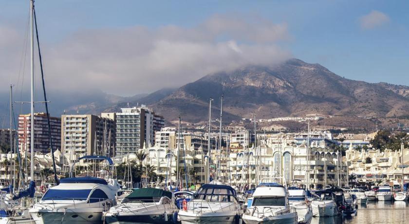 First Line, To The Beach, 1 Bed , Sleeps Appartement *