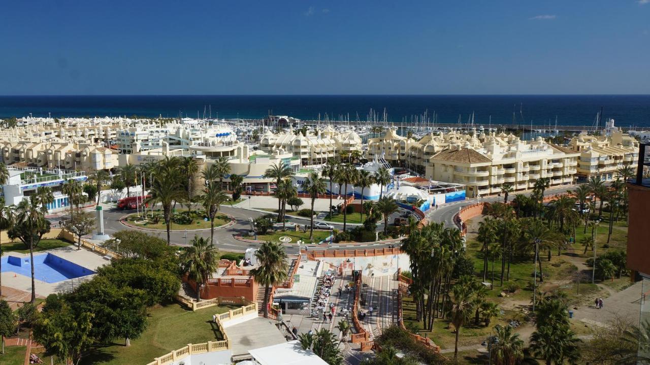 Appartement First Line, To The Beach, 1 Bed , Sleeps