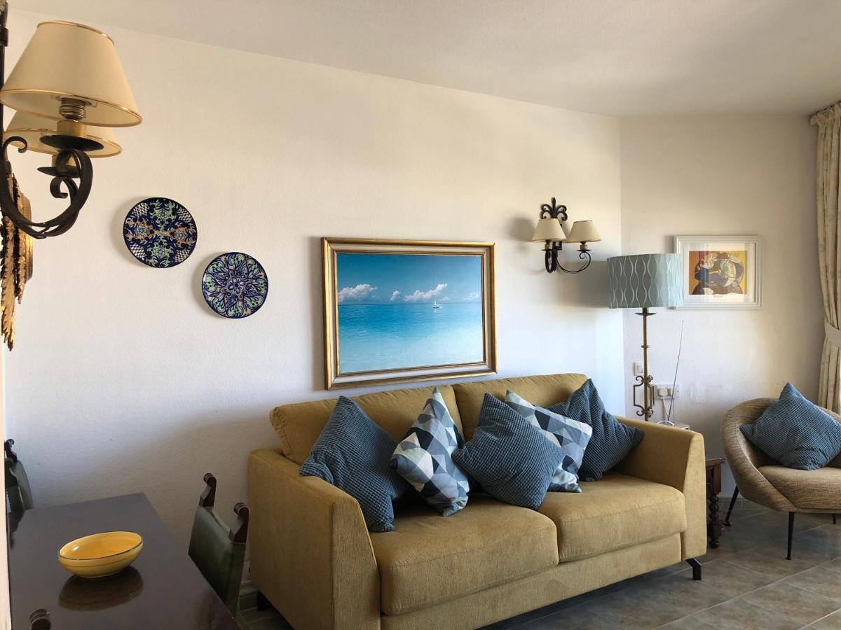 First Line, To The Beach, 1 Bed , Sleeps Appartement
